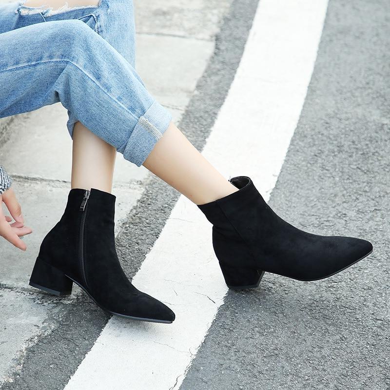 Bottes Style Western En Daim Noire